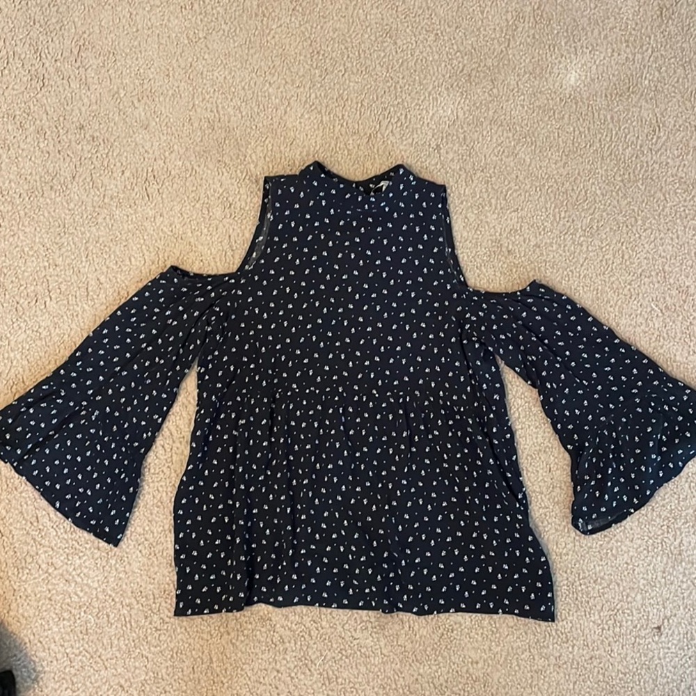 Flowy off the shoulder long sleeve